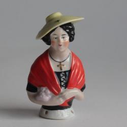 Demi figurine porcelaine Femme Côte d'Azur