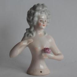 Demi figurine porcelaine Femme