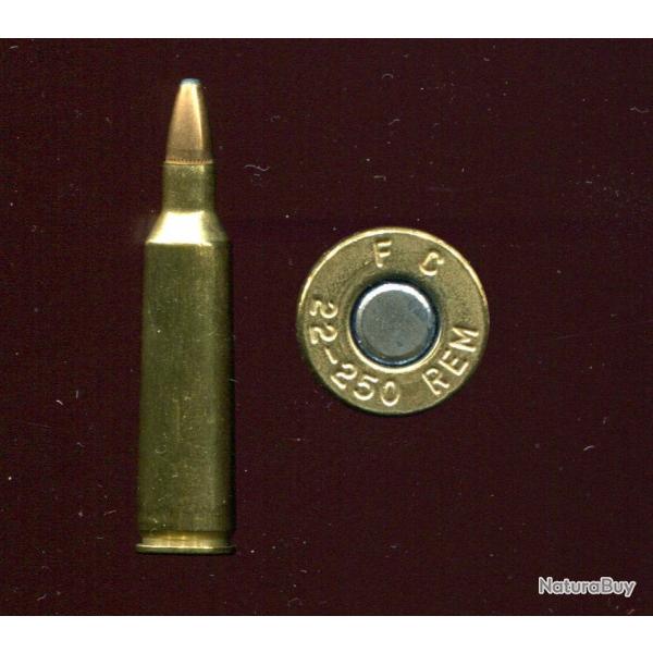 .22-250 REMINGTON - marquage : F C 22-250 REM - balle cuivre pointe plomb - tui laiton