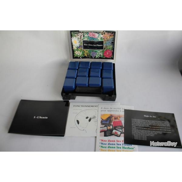 Coffret le nez dans les fleurs 12 armes Jean Lenoir