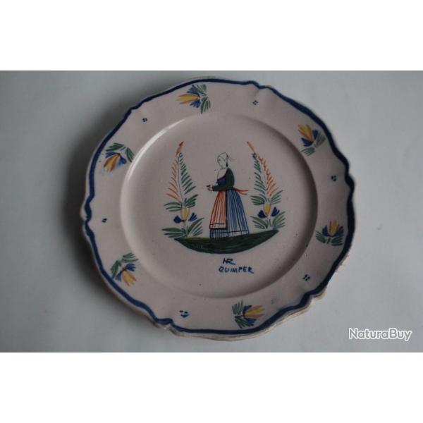 Assiette faence HR Quimper Bretonne