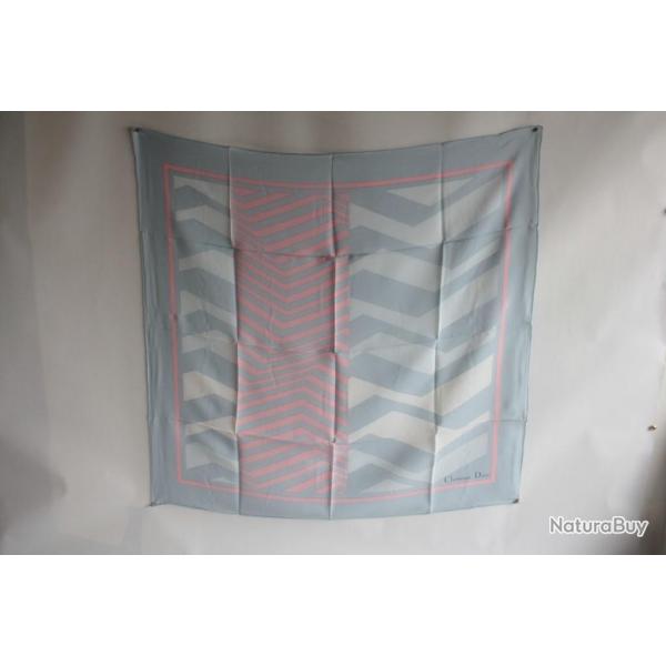 CHRISTIAN DIOR Foulard soie motifs gomtrique
