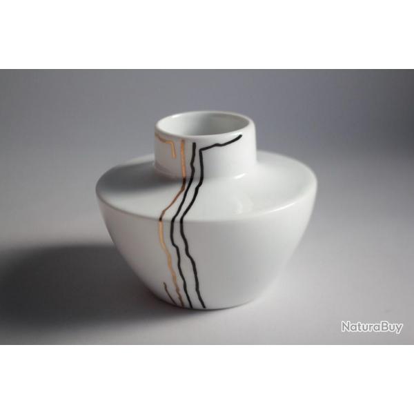 Vase porcelaine Langenthal x Front line Zurich Suisse Design