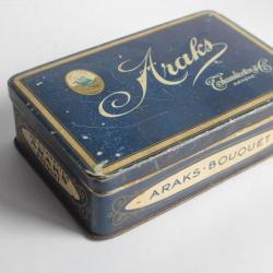 Boîte à Cigarettes tôle ARAKS Bouquet Tchamkerten et Co.
