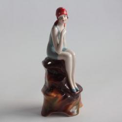 Porte épingle à chapeau Baigneuse porcelaine Art déco
