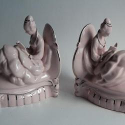 Serre-livres porcelaine allemande Femmes lisant