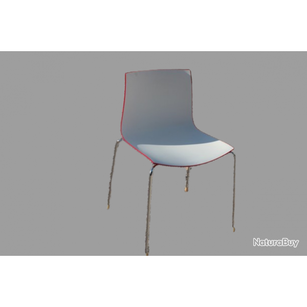 Chaise design bicolore rouge/blanc Arper Catifa 46 par Alberto Lievore