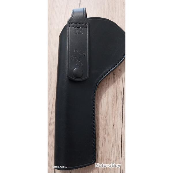 holster droitier cuir noir revolver canon 6 pouces de fabrication artisanal francais