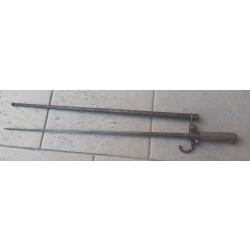 Baïonnette Rosalie modèle 1886 à soie courte pour fusil Lebel 1886 et son fourreau au même numéro !