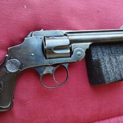 Revolver Smith & Wesson Safety Third Model .cal 38 Sw.
