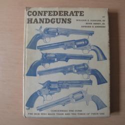 LIVRE TRES RARE ET COMPLET SUR LES ARMES CONFEDEREES