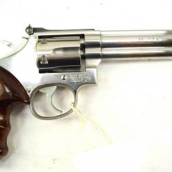 Revolver Smith & Wesson 648 22 magnum 5,5"