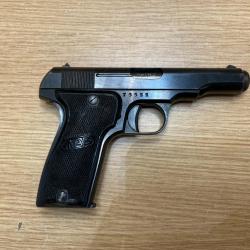 Pistolet semi-auto MAB cal7,65 avec sa boîte d'origine et ses 4 chargeurs à 1 sans prix de réserve!