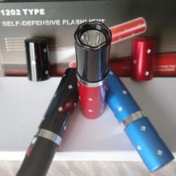 Taser shocker (11cm)  1.8 Millions Volts chargeur UE neuf