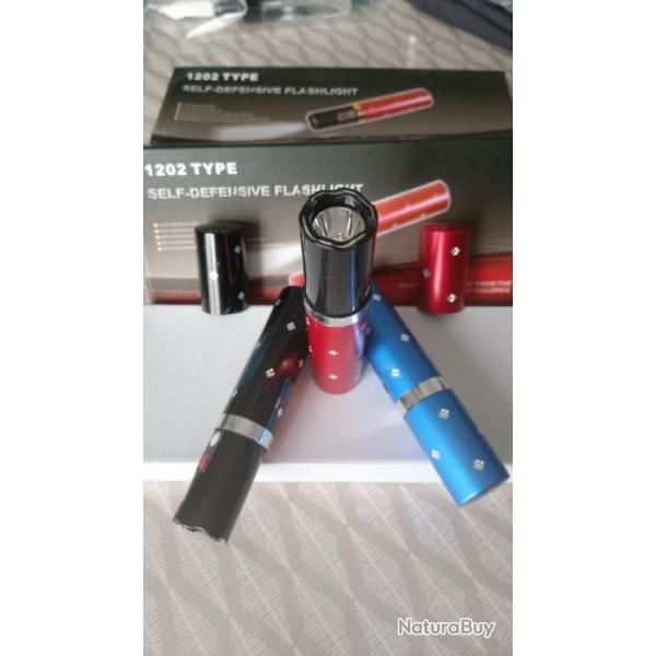 Taser shocker rouge a lvres 2 Millions Volts chargeur UE