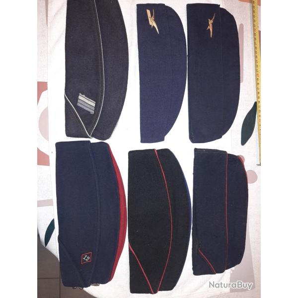 Lot de Calots et Bonnets de Police et Militaire