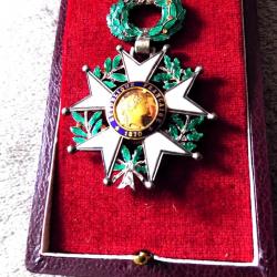 Superbe Légion d'honneur chevalier 1870 3iem République