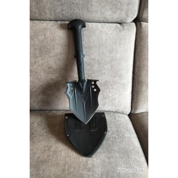 Pelle de survie M48 Kommando Survival UNITED-CUTLERY