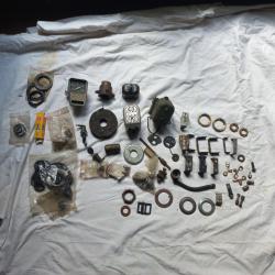 beau lot de pièce pour ancienne voiture  sev marchal , NGK , SIMPLEX , etc