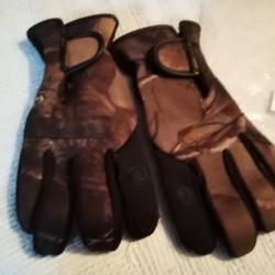 Lot articles " camouflage " neufs. Gants et cagoule