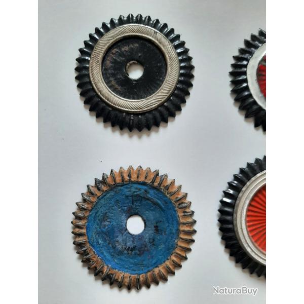 Lot de 4 cocardes pour casque  pointe allemand de la Grande Guerre. Vendues comme copies.
