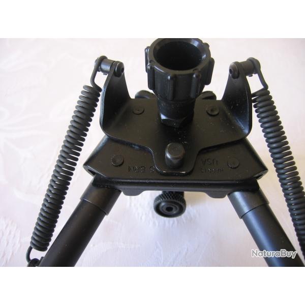 Bipied Harris USA  6 positions et tte articule, tat neuf  petit prix.