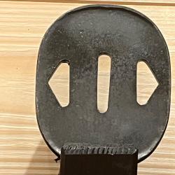Gros Tsuba en fer époque Edo