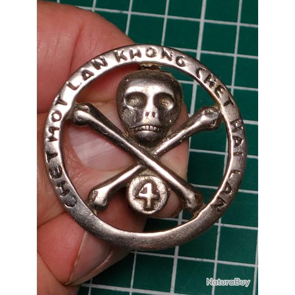 INSIGNE COMMANDO NORD VIETNAM NUMERO 4, FABRICATION LOCALE GUERRE D'INDOCHINE
