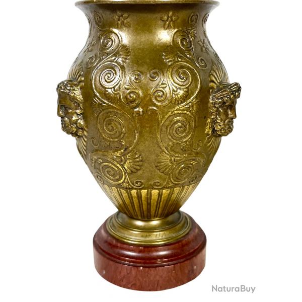 Vase Barbedienne Bronze dans le got de l'antique