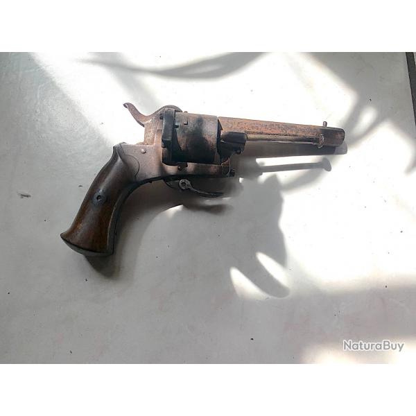 Revolver 7 mm type Lefaucheux  nettoyer