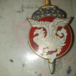 Insigne régimentaire métallique  A11