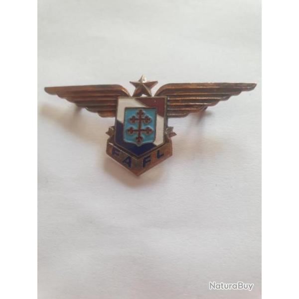 Insigne mtal    en reproduction  P1231