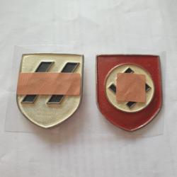 Paire d'insignes métalliques casque tropical Allemand ww2 en reproduction  A121