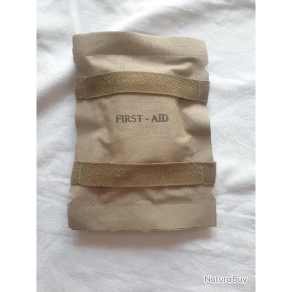 Pansement,  first - aid US en reproduction  A121