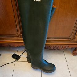 PAIRE DE CUISSARDE VERTE DAM TAILLE 42   NEUVE