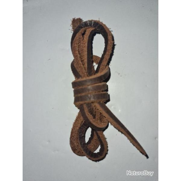 1  lacet cuir pour tui de colt ou couteau US    Q121