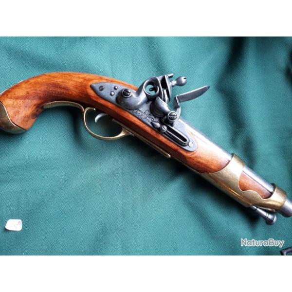 Rplique de pistolet DENIX  P1