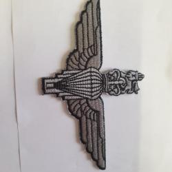 Patch en tissu  GB    10.2cm   .P.2.31