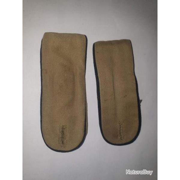 paulettes  beiges et noires   Allemand ww2  P123123