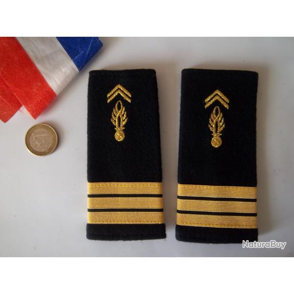 lot paulettes capitaine gendarmerie mobile