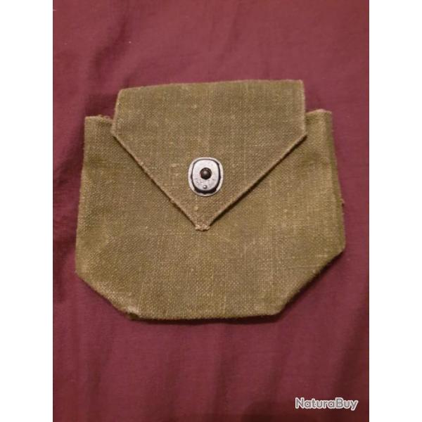 pochette VIDE pour grenade supplmentaire US WW2 en reproduction  artisanale P11