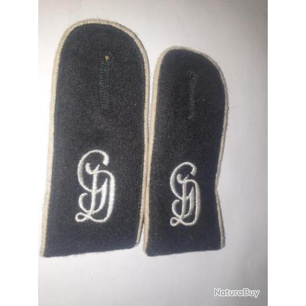 paulettes Allemand ww2  P321