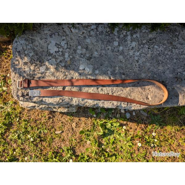 Vend sangle en cuir pour AK47 et AKM 2