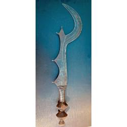 ANCIEN COUTEAU D'EXECUTION AFRICAIN ETHNIE NGOMBE / DOKO / MONGO, XIX° SIECLE, RDCONGO