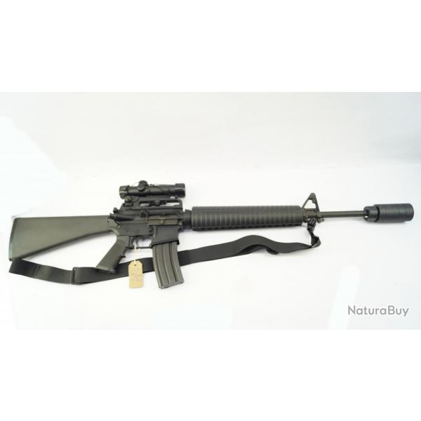 Carabine semi automatique type M16 Sabre Defense XR 15 223R 24&quot;
