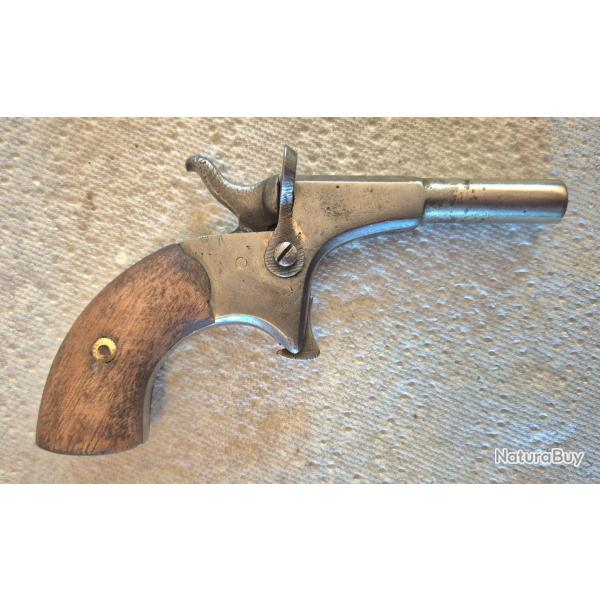 Pistolet de cycliste calibre 6 mm flobert.Bon tat de fonctionnement et de prsentation.