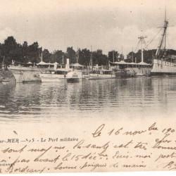 CPA-ROCHEFORT-sur-MER-Le Port Militaire N°1158