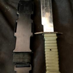 COUTEAU MILITAIRE STANLESS ROSTREI