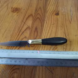 Ancien couteau stylet a identifié
