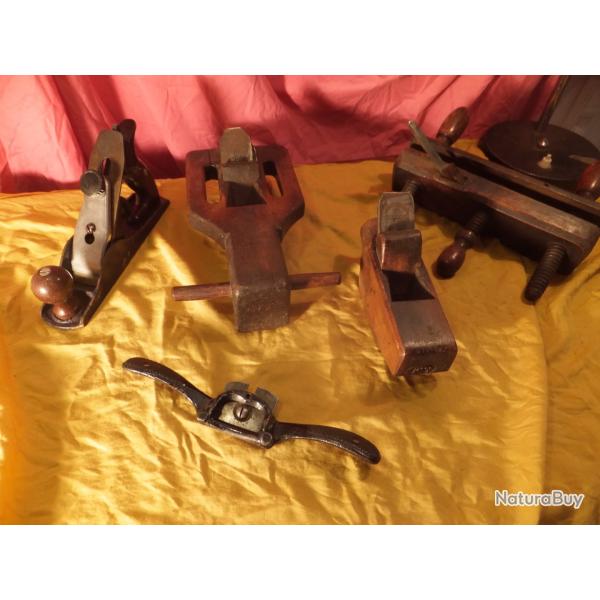 Rabot ancien model rare et outils inconnus